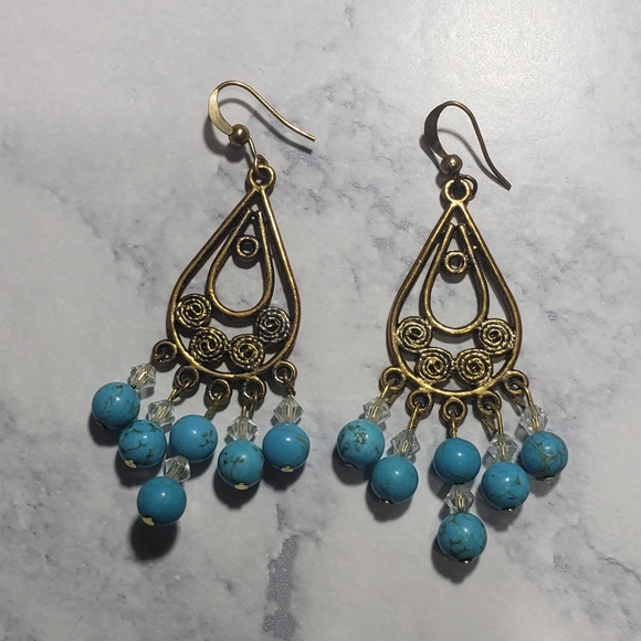 Bundle of faux Turquoise  Earrings. - Picture 6 of 10
